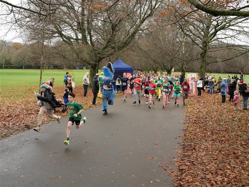 Mental Elf 2024 an elf-tacular success raising £7829 for local mental health services